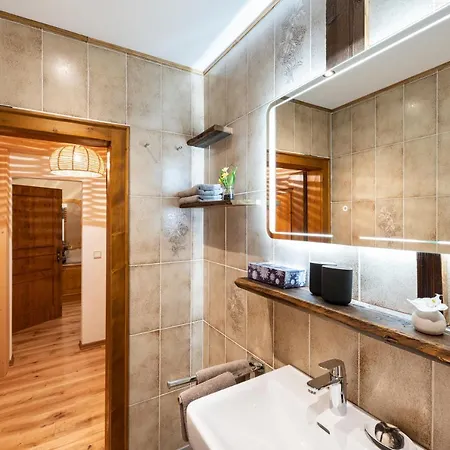 Luxury Biochalet Charles Apartament *