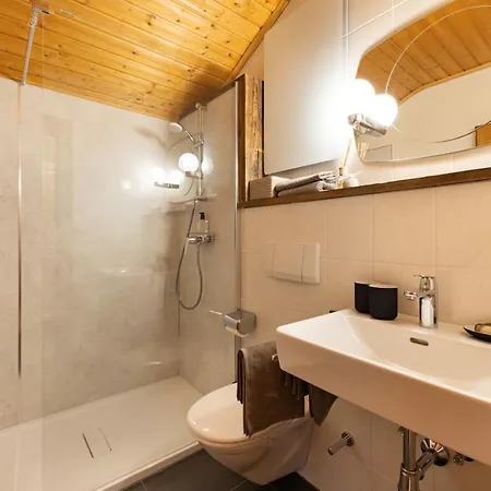 Luxury Biochalet Charles