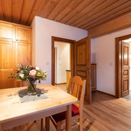 Biochalet Maerkl Apartment Bad Kleinkirchheim
